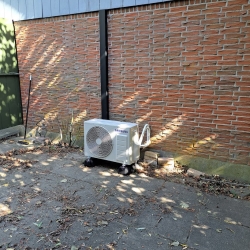 Luft til luft: Ude del Samsung ELITE WindFree12  3,5kW